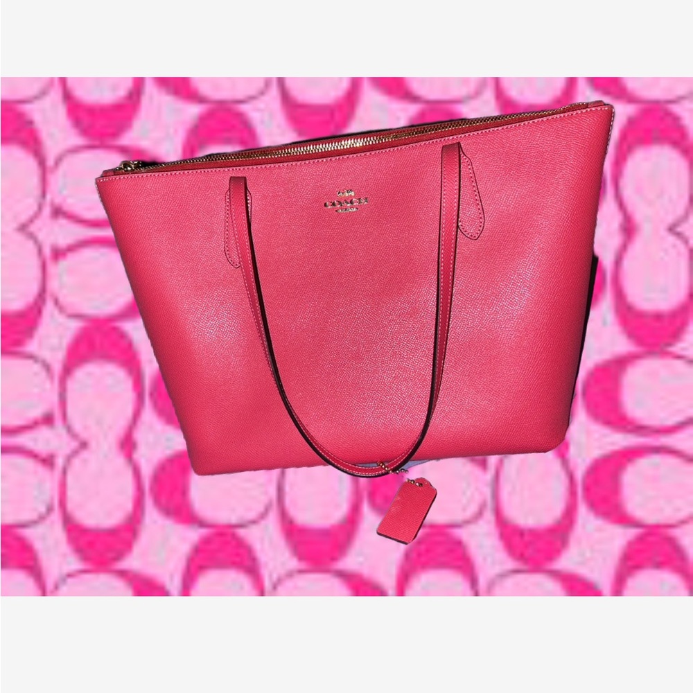 Coach bucket bag barely used watermelon pink EUC